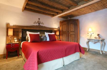 Comfort room, Luxury hotel and gourmet restaurant in the alps in savoie